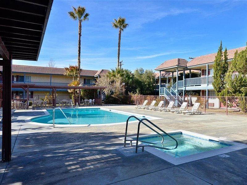 Americas Best Value Inn & Suites - Λάνκαστερ Εξωτερικό φωτογραφία