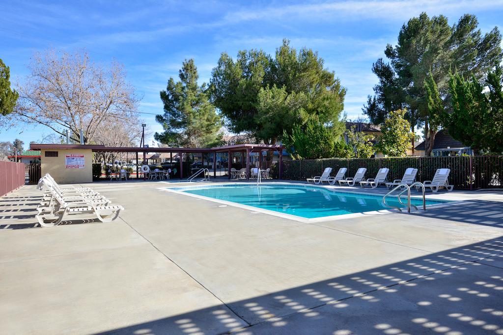Americas Best Value Inn & Suites - Λάνκαστερ Εξωτερικό φωτογραφία
